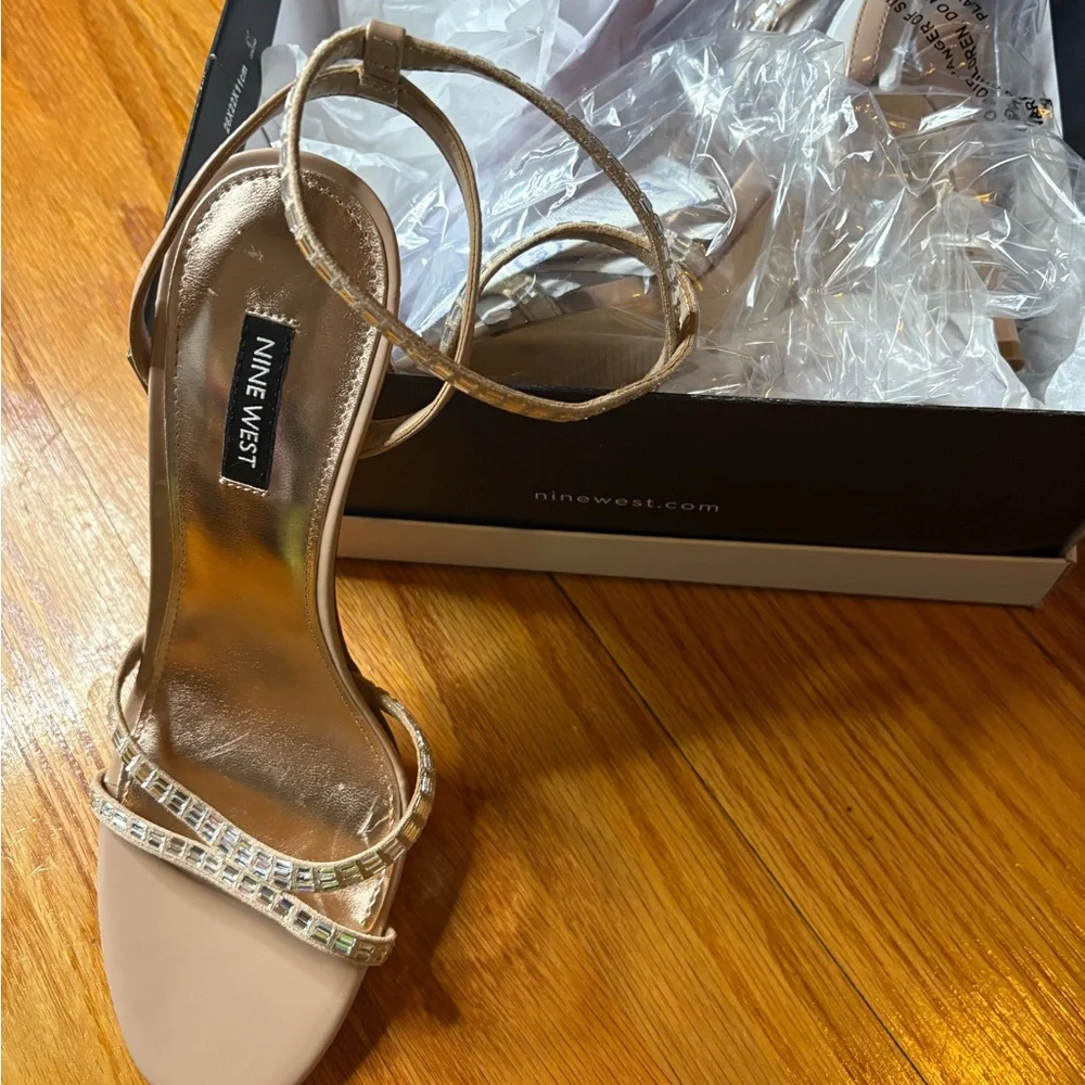Nine West Nude Rhinestone Ankle-Strap Heels – Elegant Dress Pumps ✨
